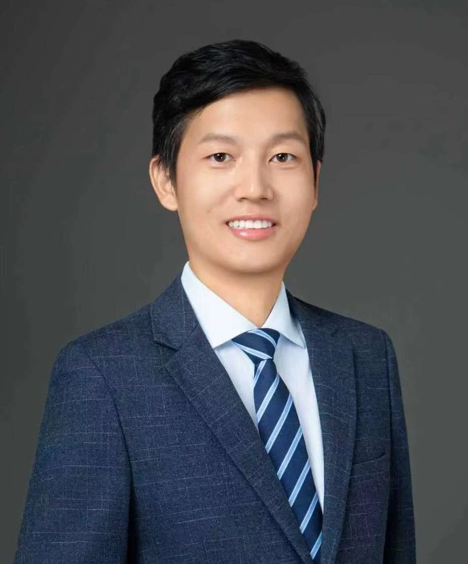尹良君律师职业照